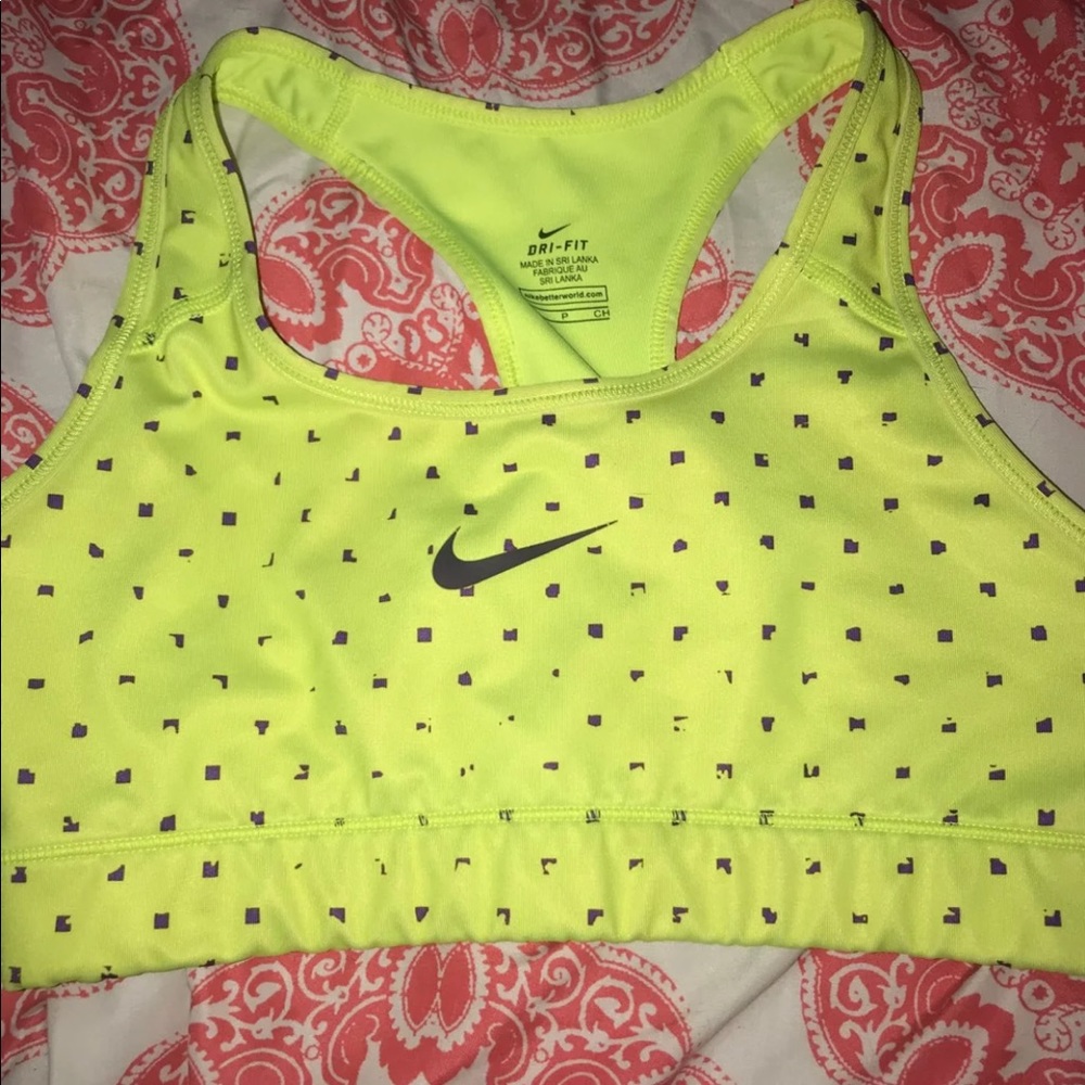 Nike Sports Bra - Picture 1 of 3